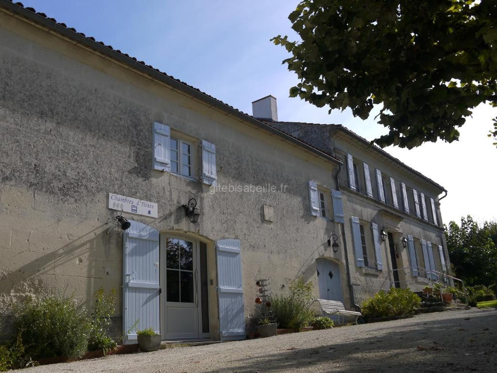 Photo de Chambres d'Hôtes - Les Bujours