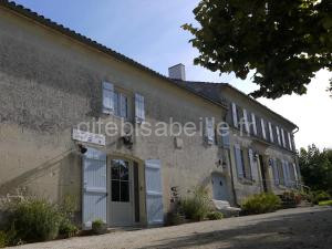 Chambres d'Hôtes - Les Bujours à Saint-Georges-des-Côteaux